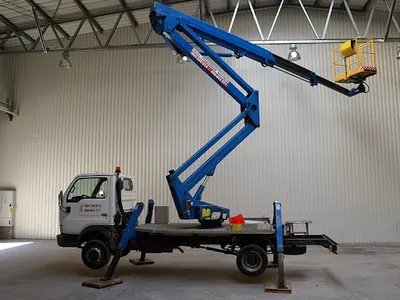 Usługi Podnośnikiem Koszowym BARTEX